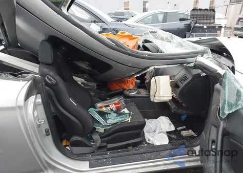 2008 Hyundai Tiburon Gs z USA, uszkodzony, nr VIN KMHHM66D58U294578